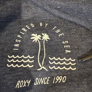 Roxy Navy Palm Graphic hooded Sweatshirt “inspired by the sea” slogan